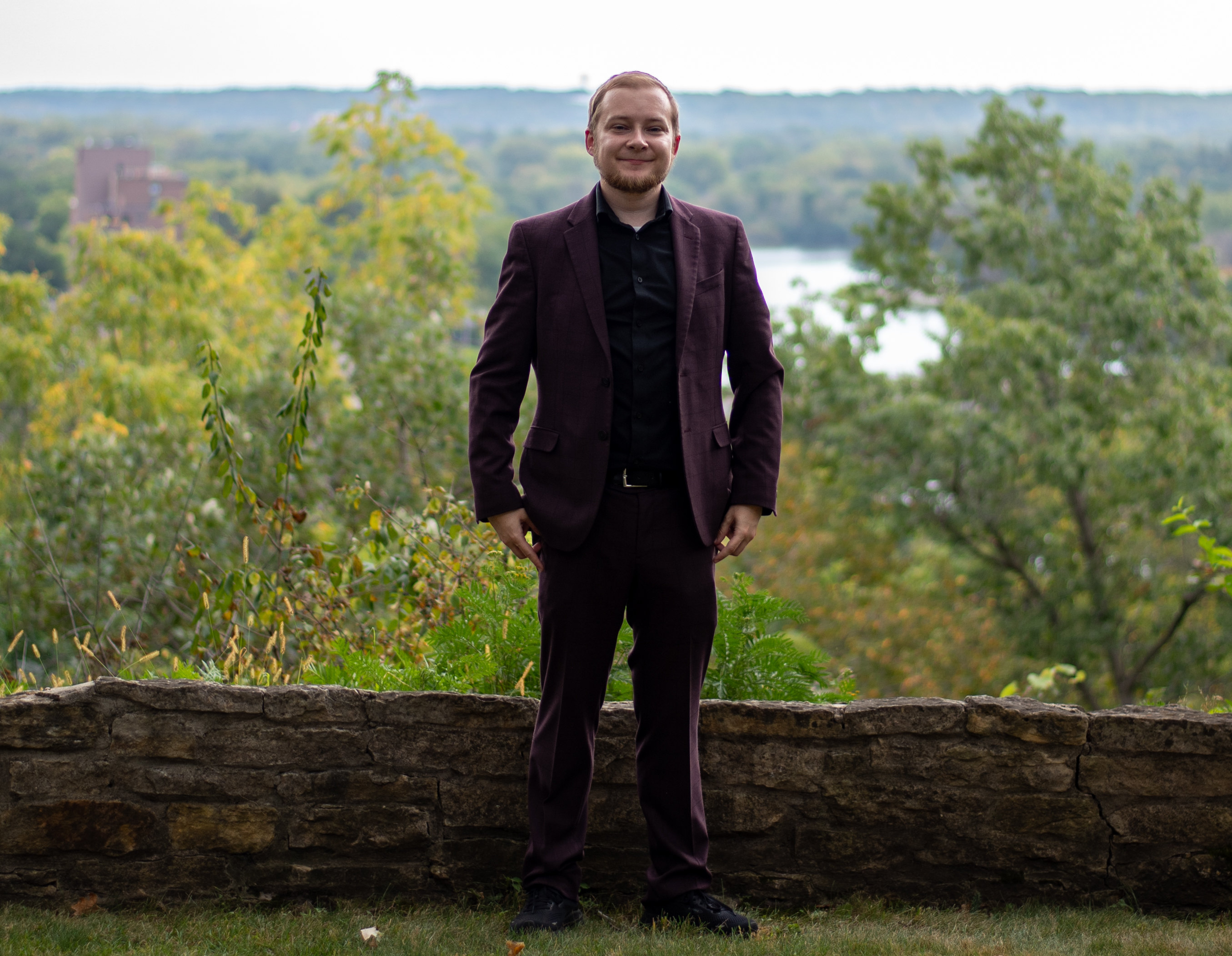 Natural light portrait photography with warm tones and soft backgrounds